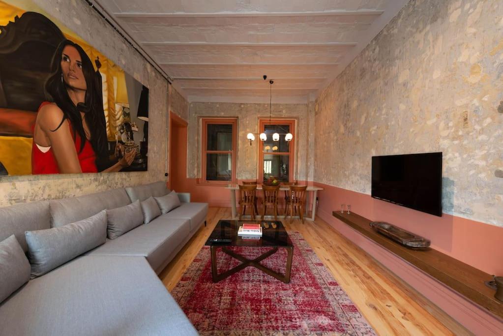 Penelope's Loft - Just Renovated 5br In Centre *