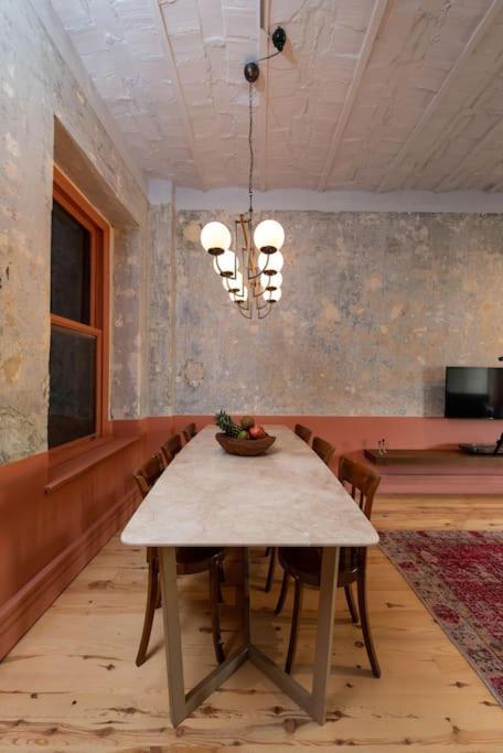 Daire Penelope's Loft - Just Renovated 5br In Centre İstanbul