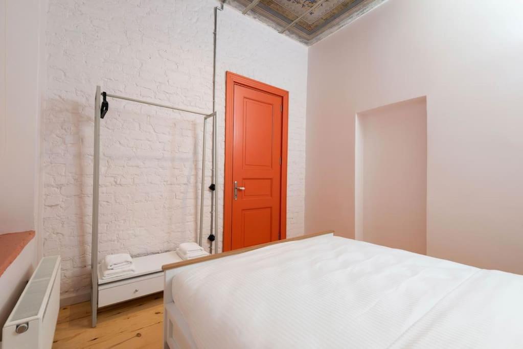 Penelope's Loft - Just Renovated 5br In Centre Daire *