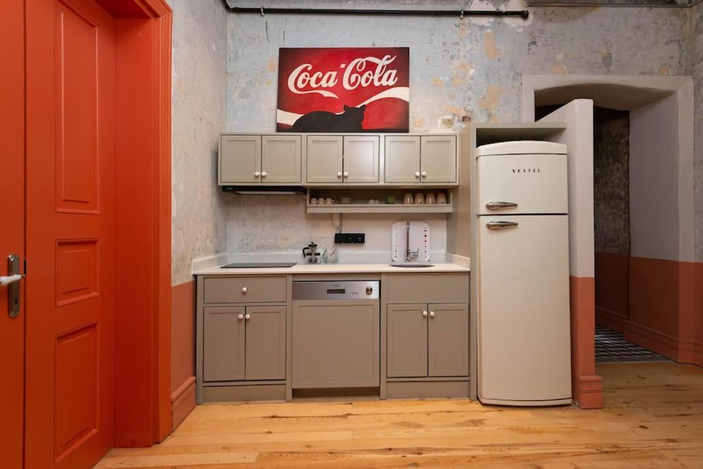Penelope's Loft - Just Renovated 5br In Centre İstanbul