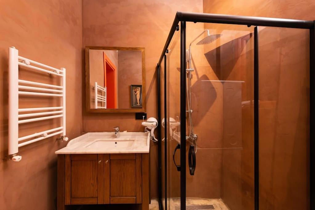 Daire Penelope's Loft - Just Renovated 5br In Centre İstanbul