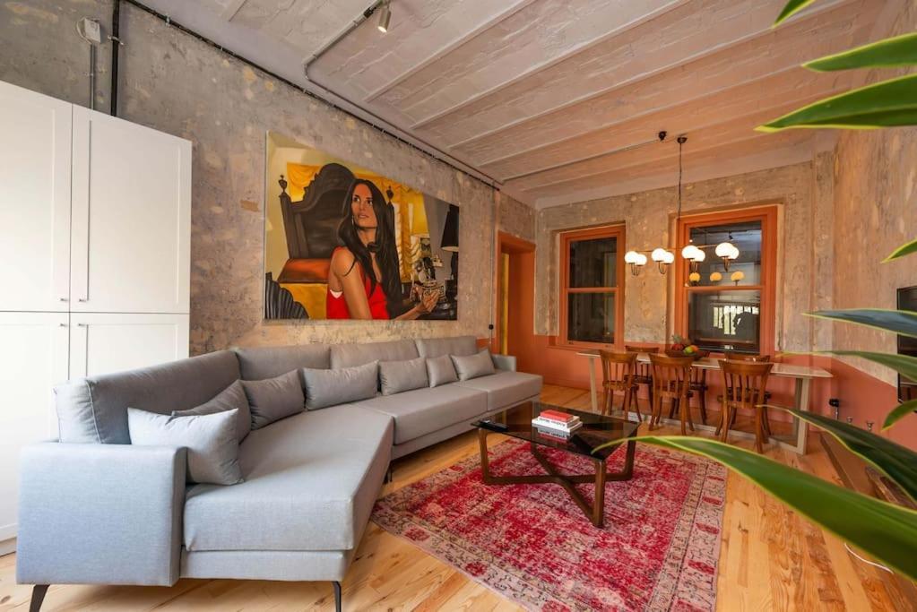 Penelope's Loft - Just Renovated 5br In Centre Daire